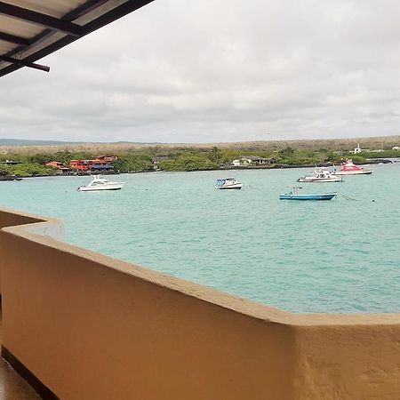 Hostal Estrella De Mar Puerto Ayora  Bagian luar foto