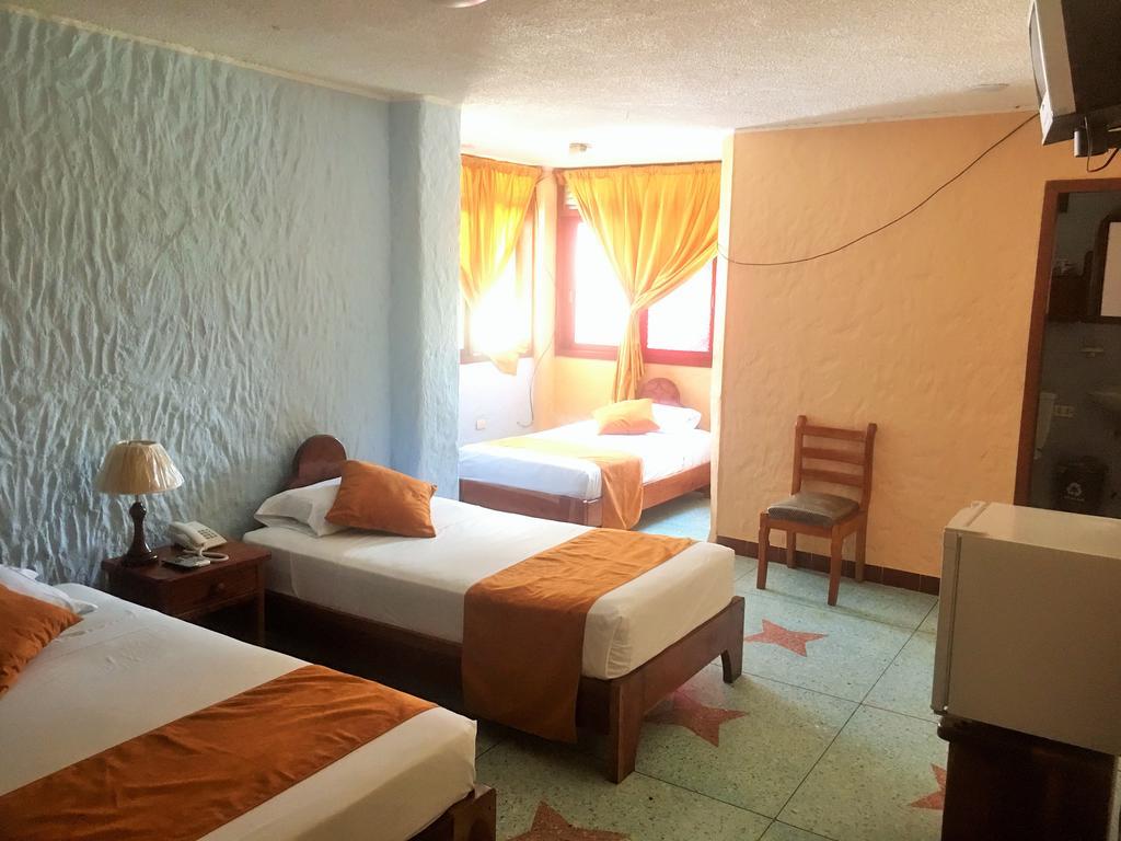 Hostal Estrella De Mar Puerto Ayora  Ruang foto