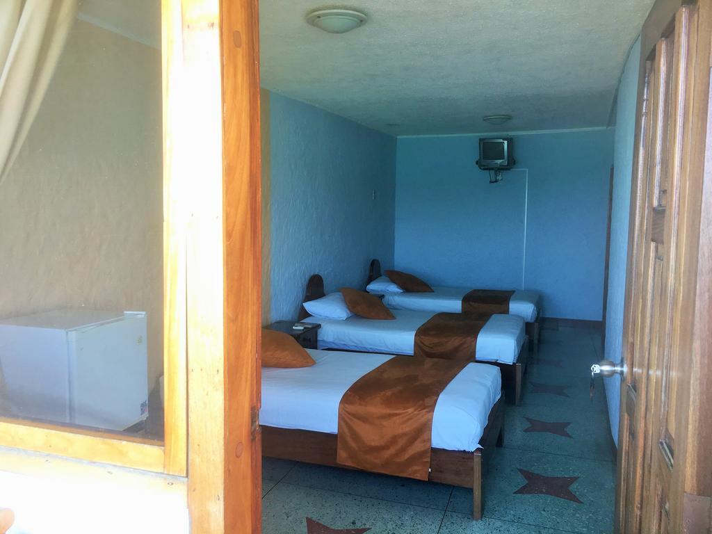Hostal Estrella De Mar Puerto Ayora  Ruang foto