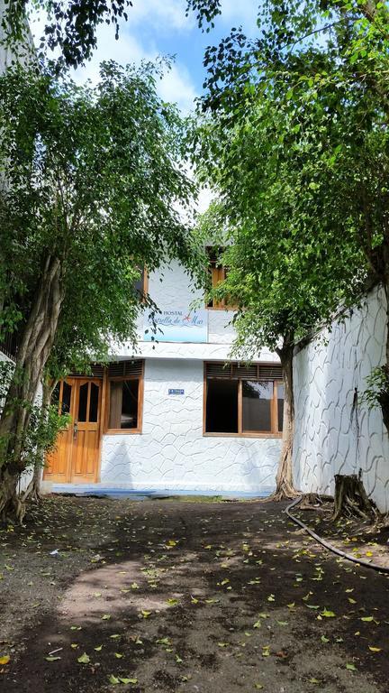 Hostal Estrella De Mar Puerto Ayora  Bagian luar foto