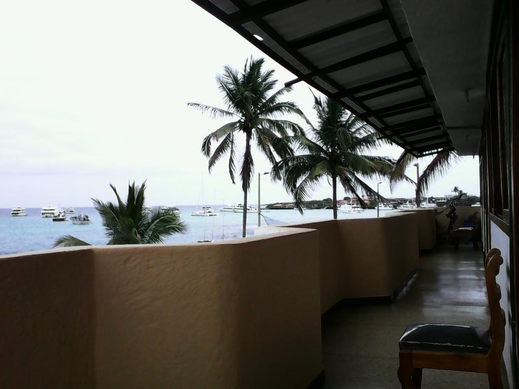 Hostal Estrella De Mar Puerto Ayora  Ruang foto