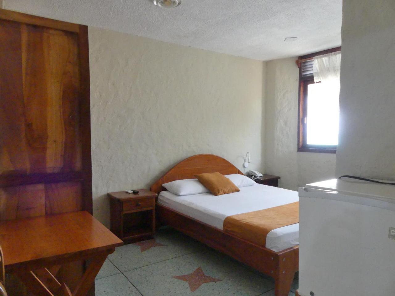 Hostal Estrella De Mar Puerto Ayora  Bagian luar foto