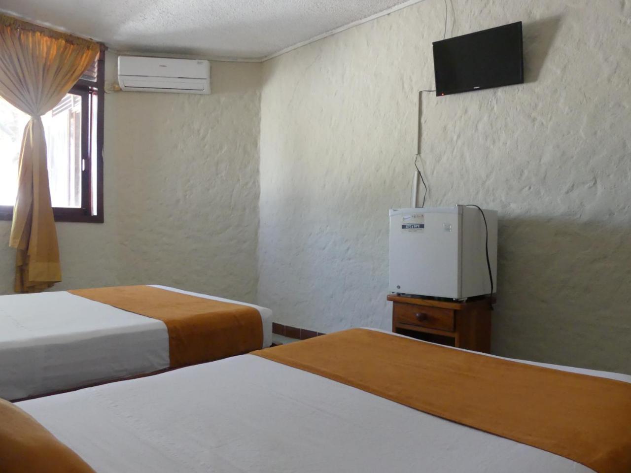 Hostal Estrella De Mar Puerto Ayora  Bagian luar foto