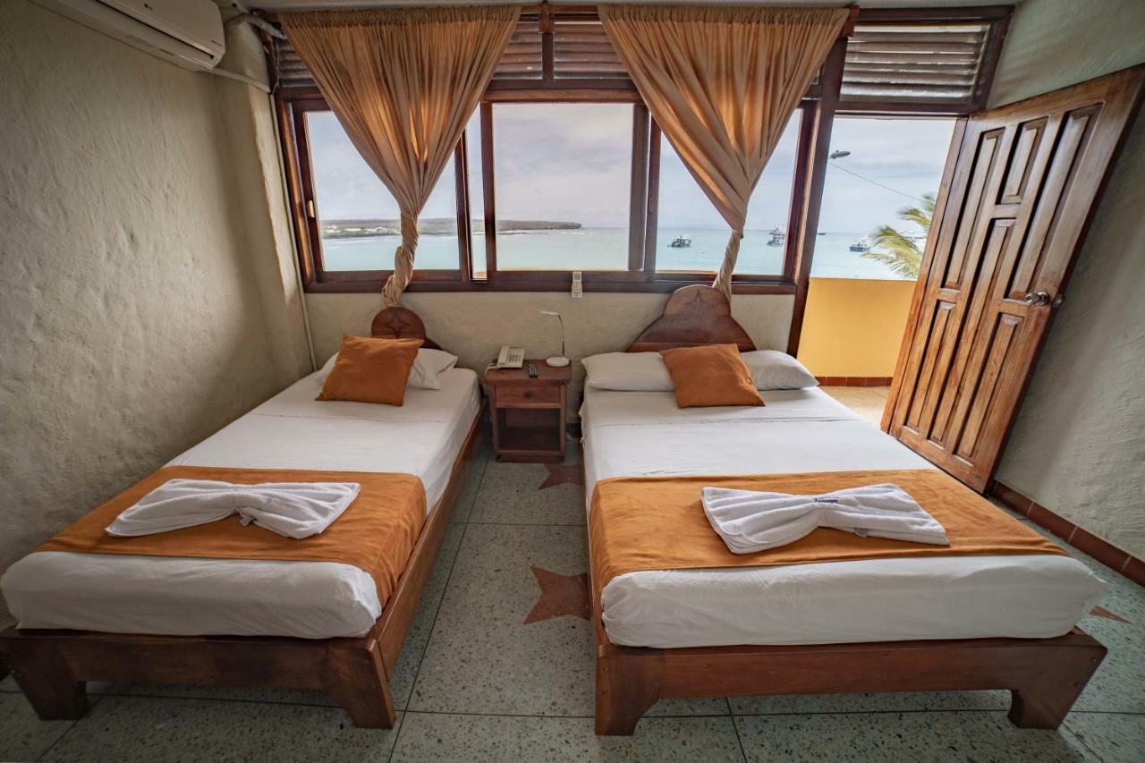 Hostal Estrella De Mar Puerto Ayora  Bagian luar foto