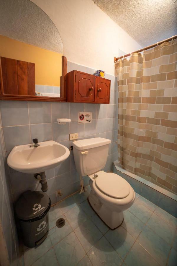 Hostal Estrella De Mar Puerto Ayora  Bagian luar foto